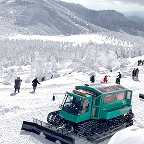 山形雪上車