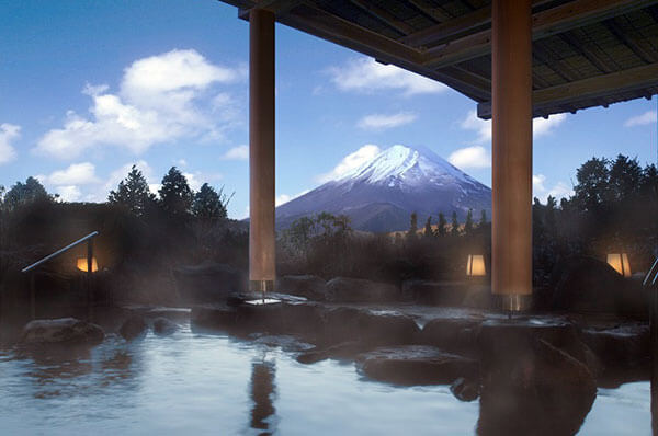 箱根GREEN PLAZA酒店 箱根屈指可數的可眺望富士山的露天溫泉大浴池例