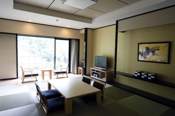 初花溫泉酒店 高級日式和室客房例