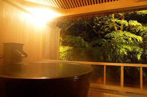初花溫泉酒店 附帶露天溫泉浴和洋室內露天溫泉浴池例