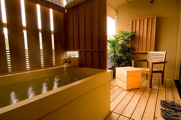雪月花溫泉酒店 室內溫泉浴池例