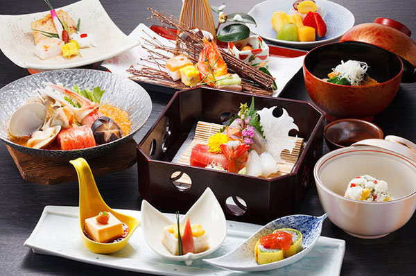湯本富士屋溫泉旅館 晩餐「日本料理」一例