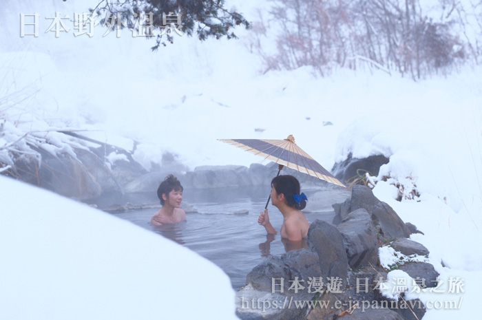 日本野外雪景溫泉