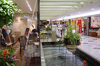 梅田阪急三番街