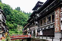 銀山溫泉夏季風景