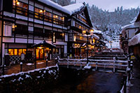 銀山溫泉冬景