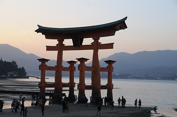 日本廣島包車旅遊